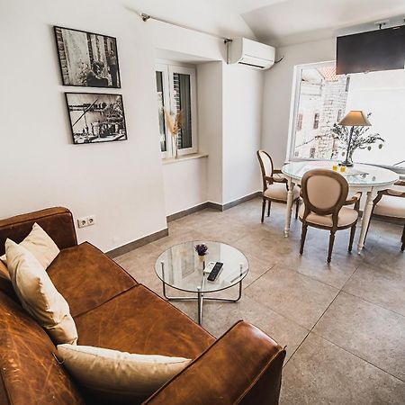 Downtown Luxury Apartments With Hot Tub Vodice Room photo