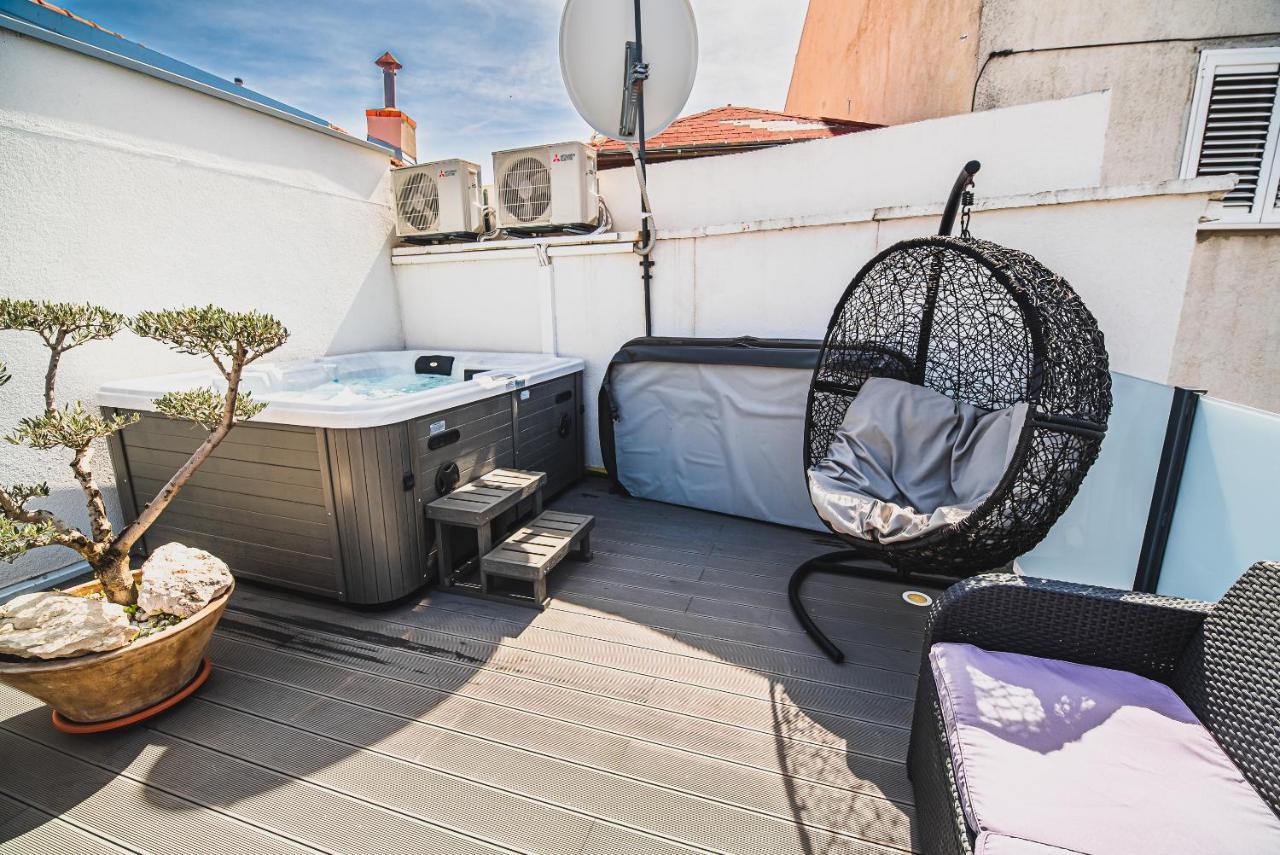 Downtown Luxury Apartments With Hot Tub Vodice Exterior photo