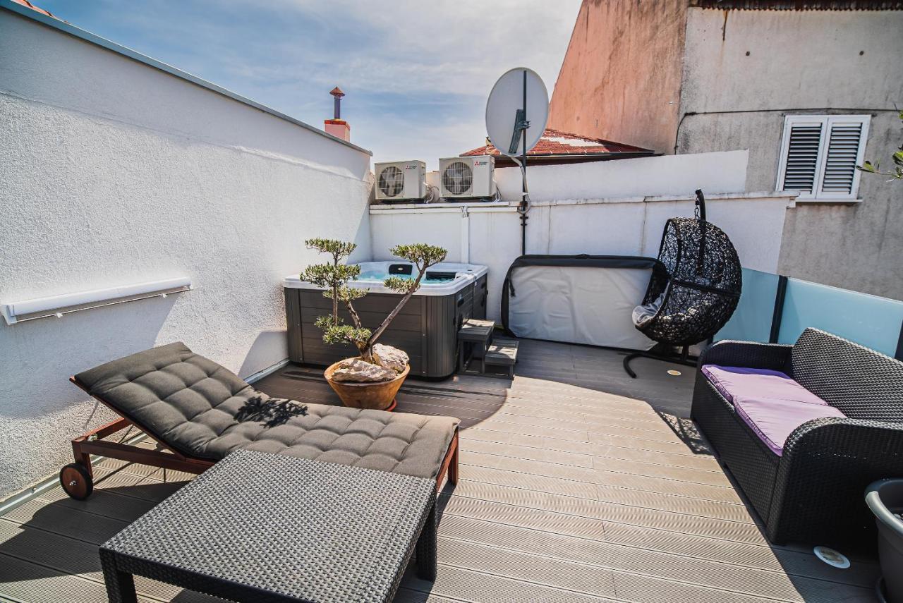Downtown Luxury Apartments With Hot Tub Vodice Exterior photo