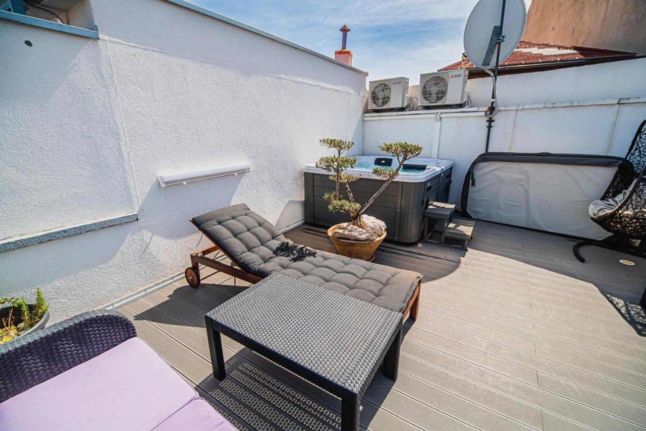 Downtown Luxury Apartments With Hot Tub Vodice Exterior photo